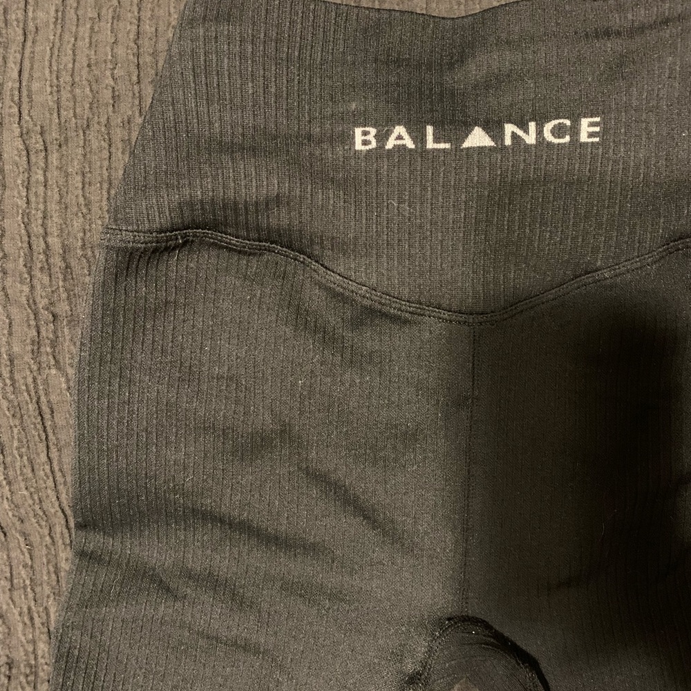 Balance Athletica, linear leggings, midnight (black)